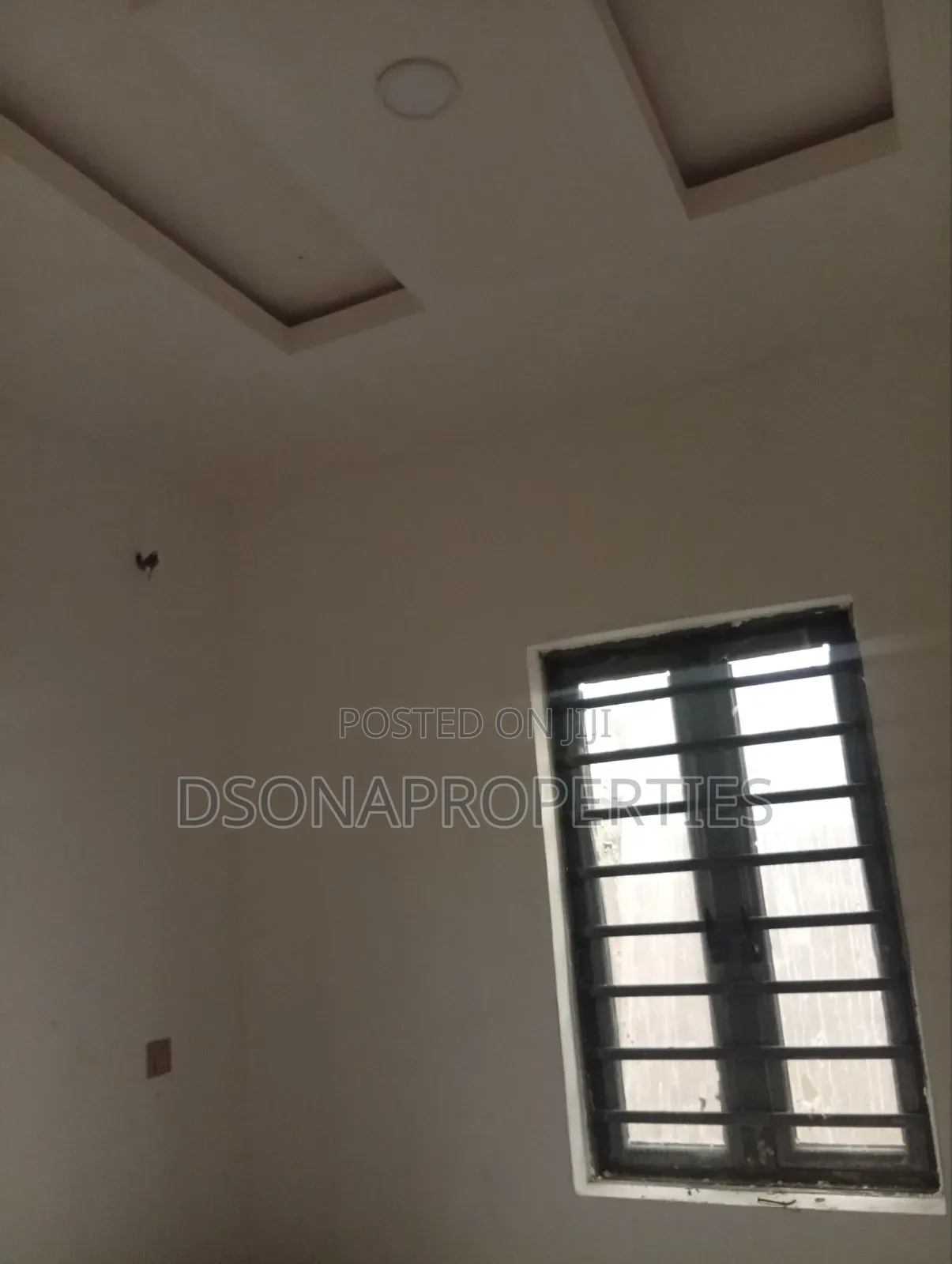 2bdrm Apartment in Off Olaniyi, New Oko Oba for sale in New Oko Oba