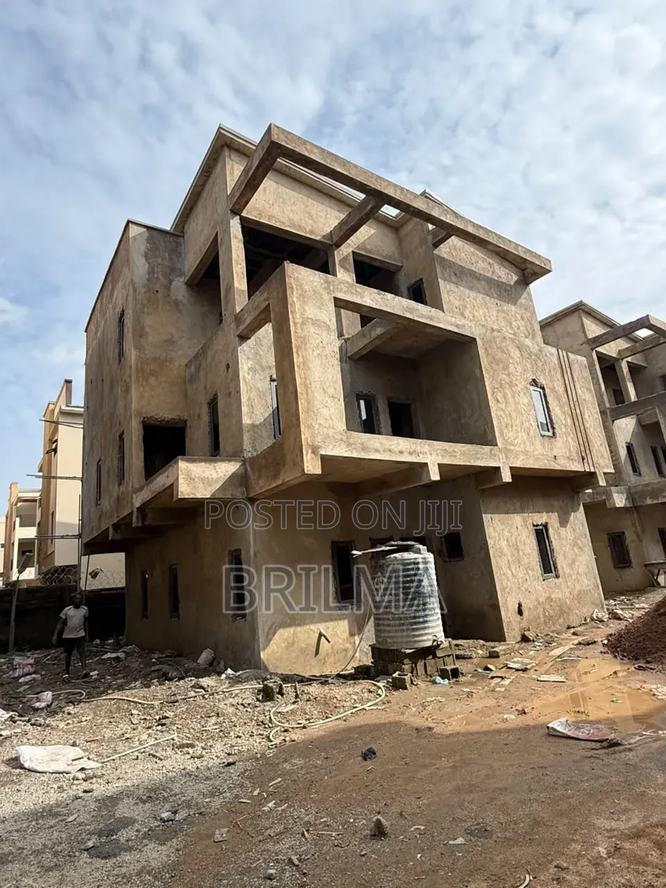 4bdrm Duplex in Life Camp for sale in Life Camp