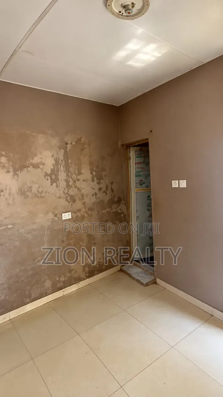 1bdrm Bedsitter in Eputu London, Awoyaya for rent in Awoyaya