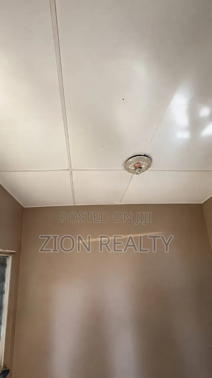 1bdrm Bedsitter in Eputu London, Awoyaya for rent in Awoyaya