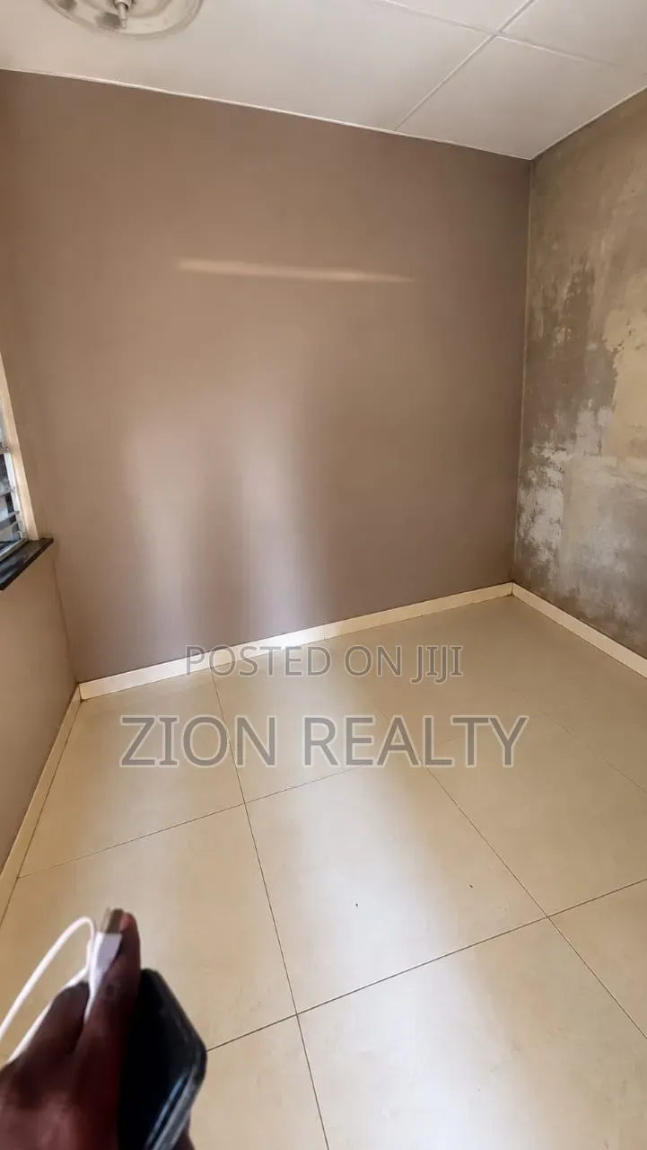 1bdrm Bedsitter in Eputu London, Awoyaya for rent in Awoyaya
