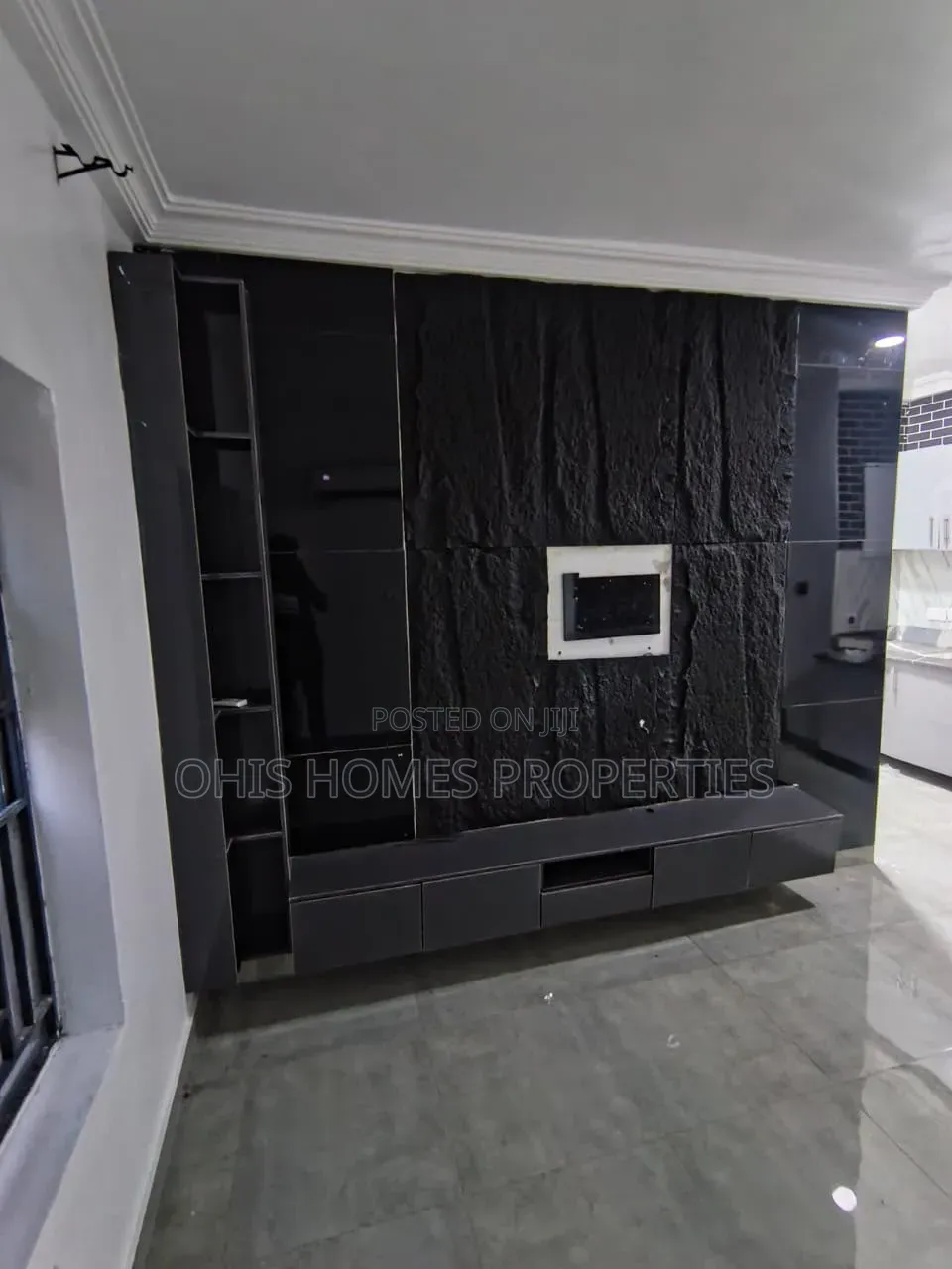 1bdrm Apartment in Megamound, Ikota for sale in Ikota
