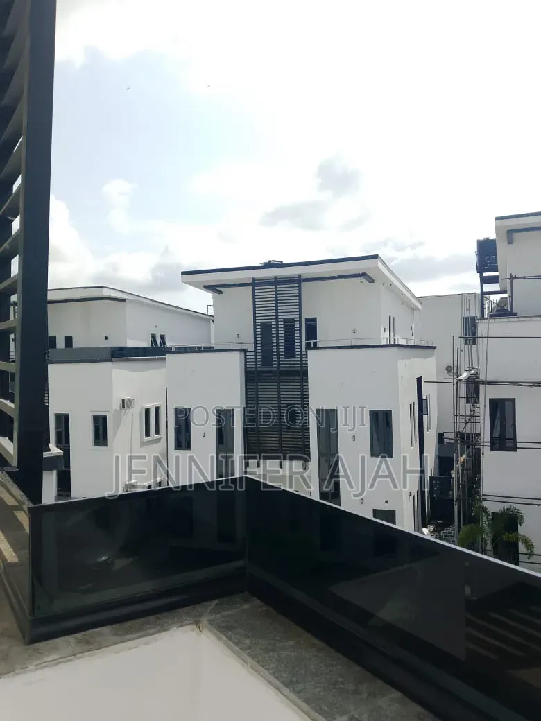 5bdrm Duplex in Mimi Estate In for sale in Guzape District