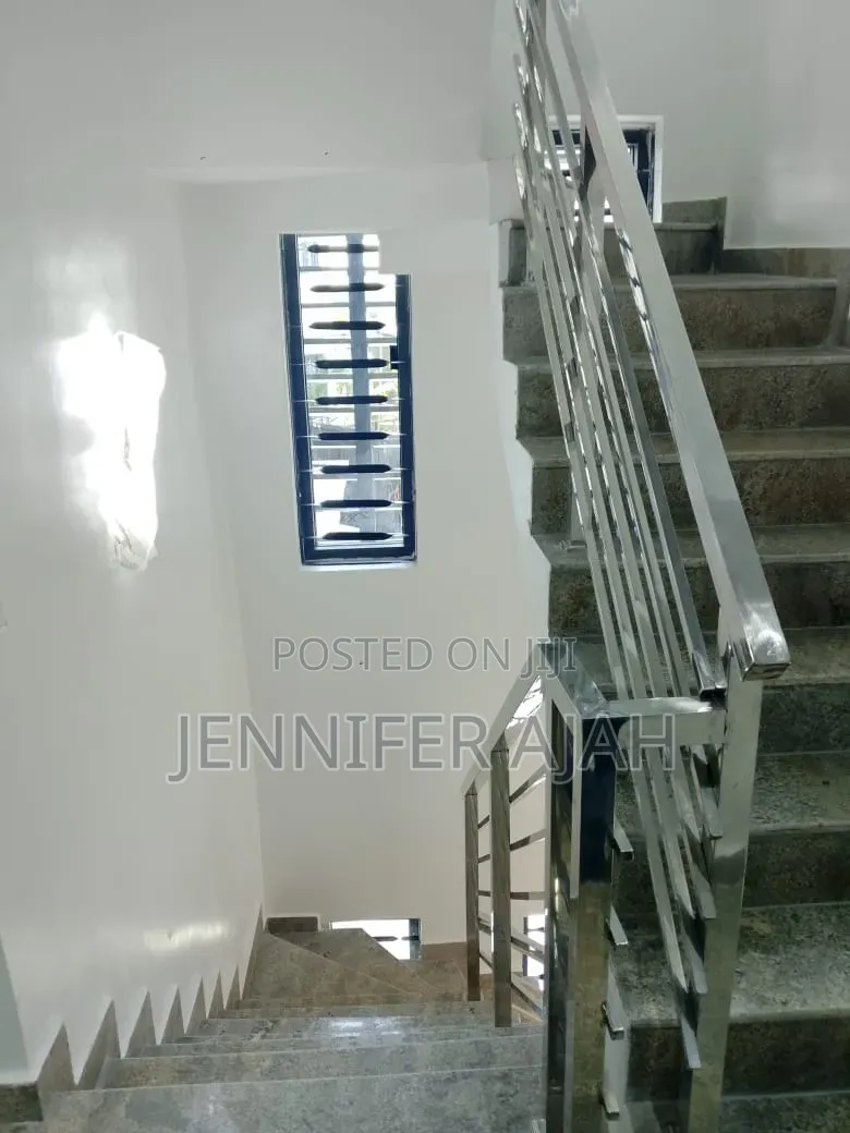 5bdrm Duplex in Mimi Estate In for sale in Guzape District