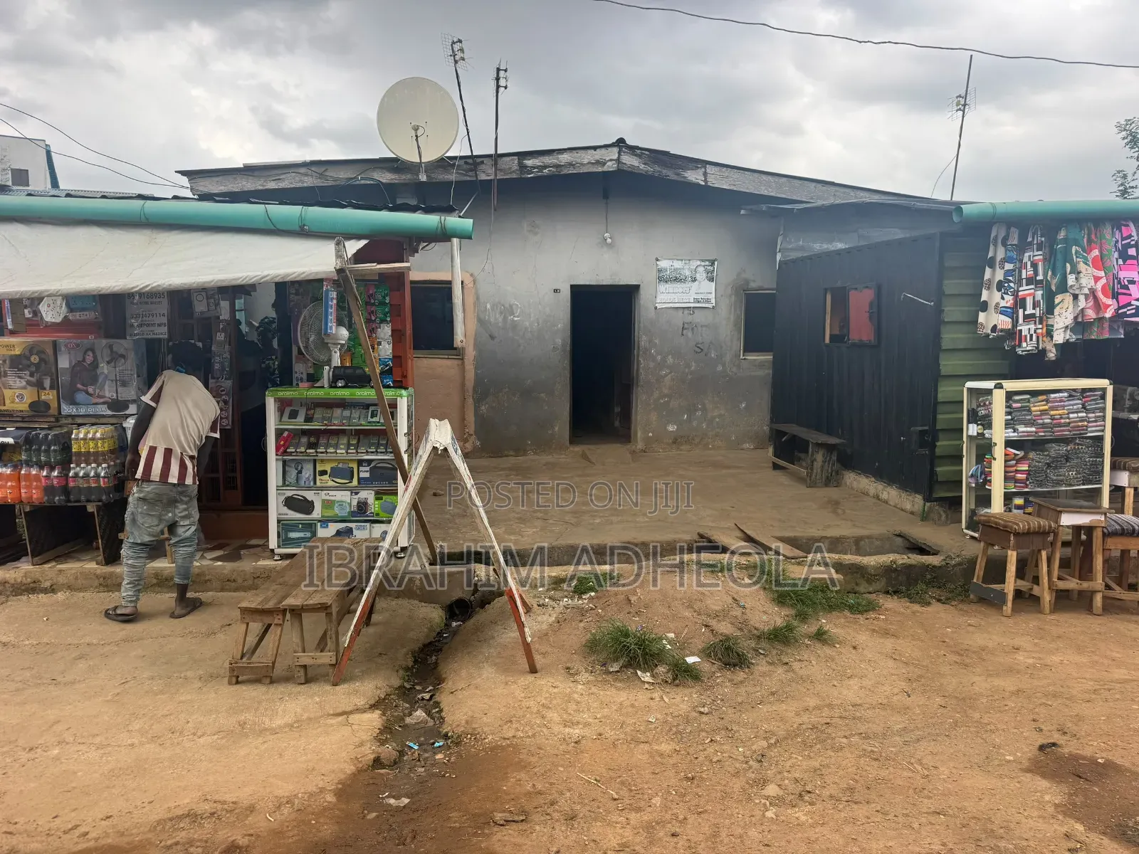 Land Measuring 500sqm With a Demolishable Bungalow on It, in a Lovely in Fagba