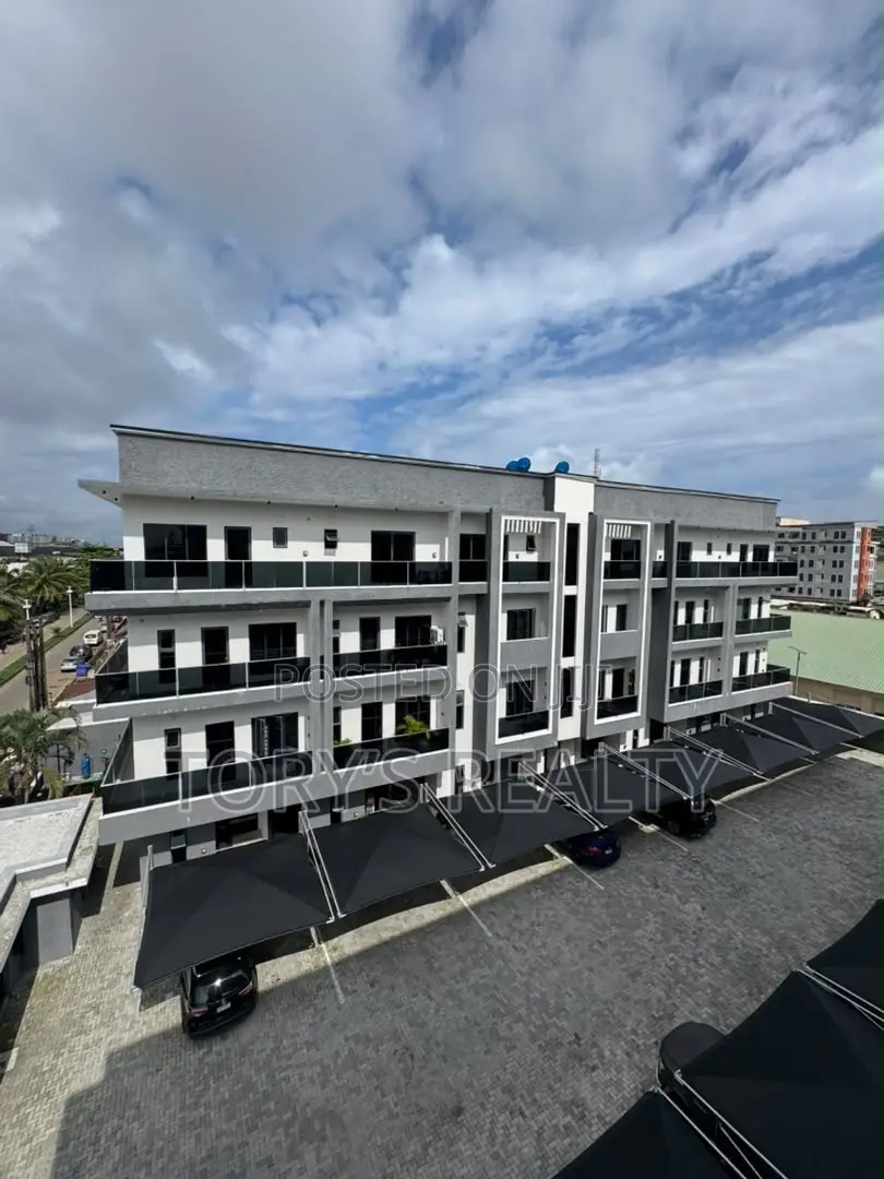 3bdrm Penthouse in Victoria Island Extension for sale in Victoria Island Extension