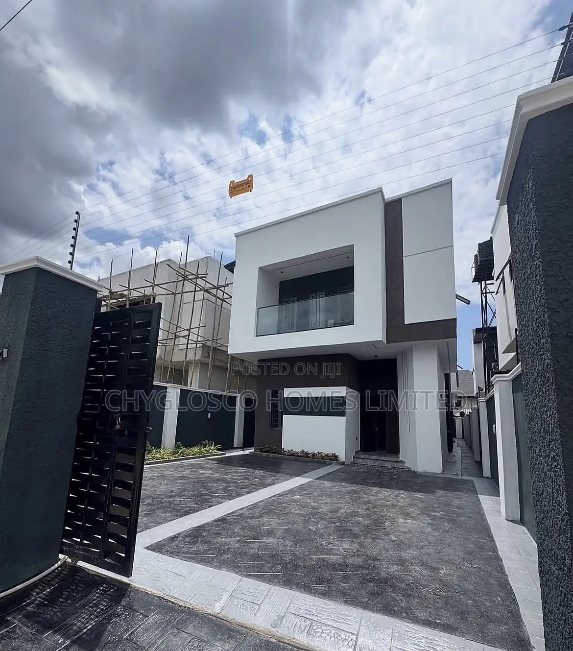4bdrm Duplex in Dana Estate, Ruuodomaya for sale in Ruuodomaya