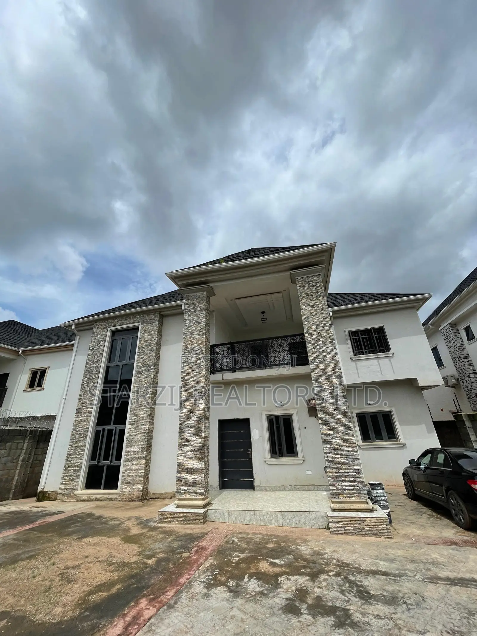 Furnished 5bdrm Duplex in Gaduwa for sale in Gaduwa