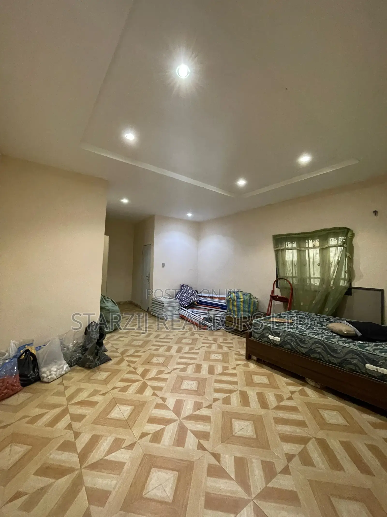 Furnished 5bdrm Duplex in Gaduwa for sale in Gaduwa