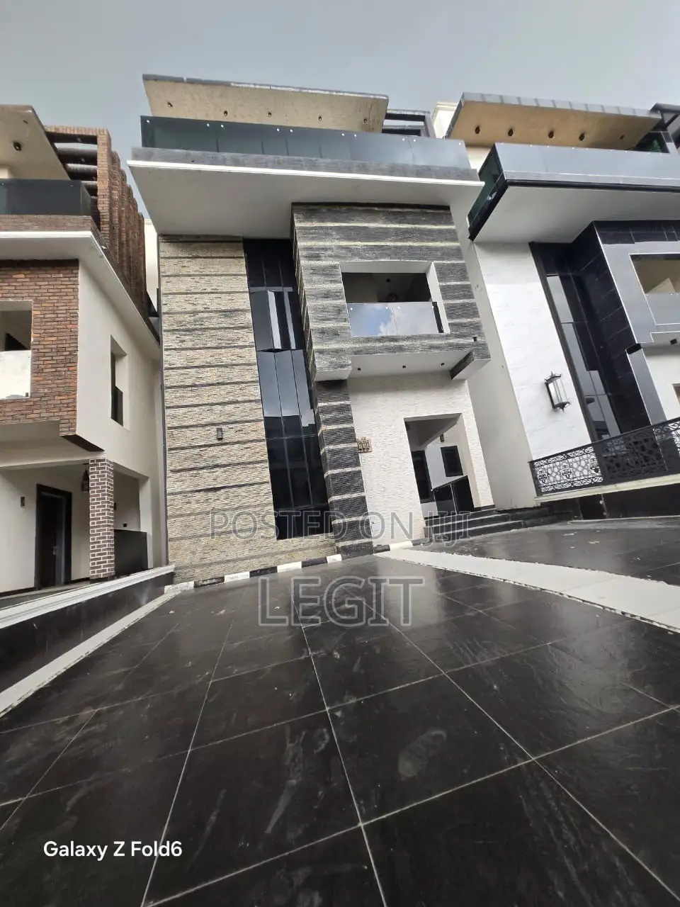 5bdrm Duplex in Durumi for sale in Durumi
