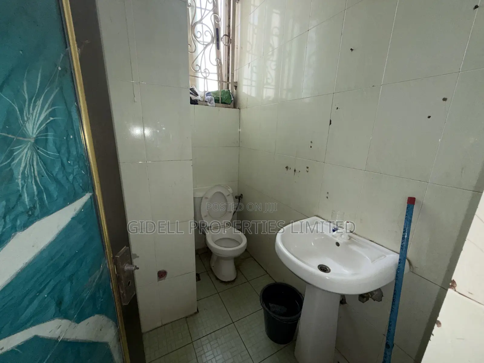 39SQM Office Space on the First Floor in Mabushi