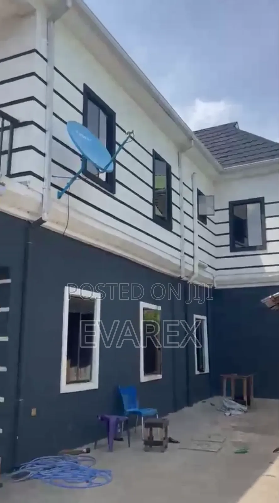 5bdrm Duplex in Iba / Ojo for sale in Iba / Ojo