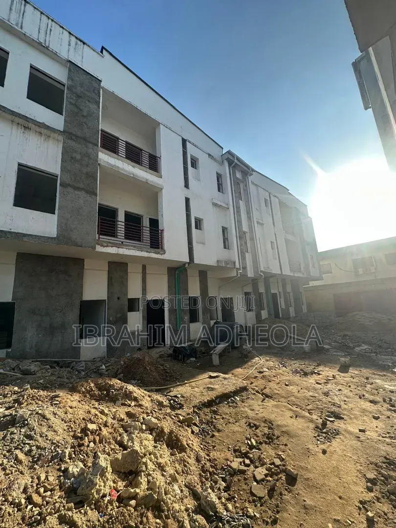 3bdrm Apartment in Gbagada Phase1 for sale in Phase 1 / Gbagada