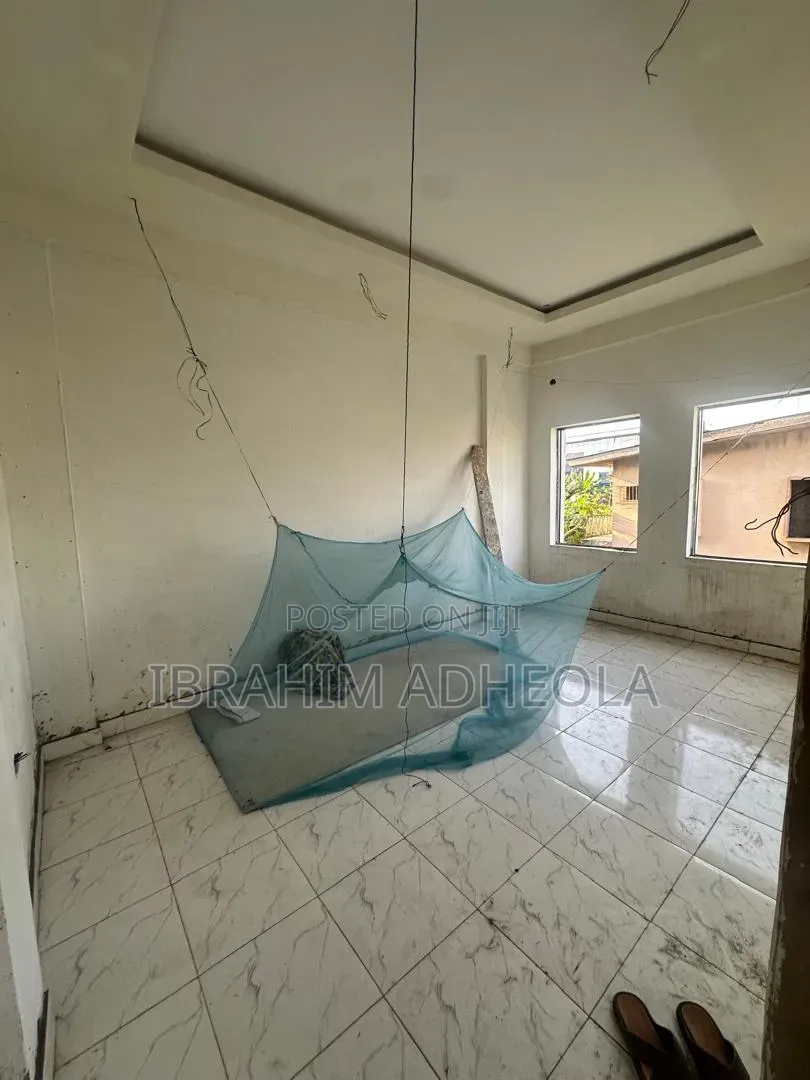 3bdrm Apartment in Gbagada Phase1 for sale in Phase 1 / Gbagada