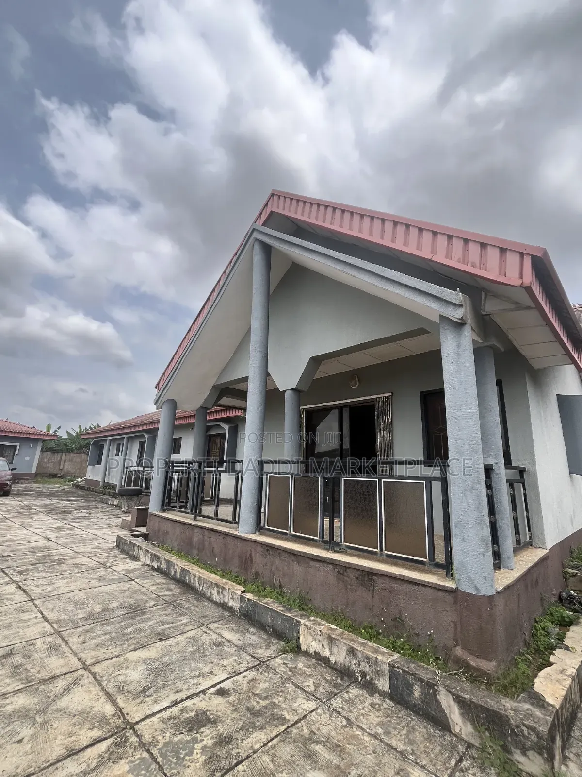 8bdrm Block of Flats in Ipaja / Ipaja for sale in Ipaja / Ipaja