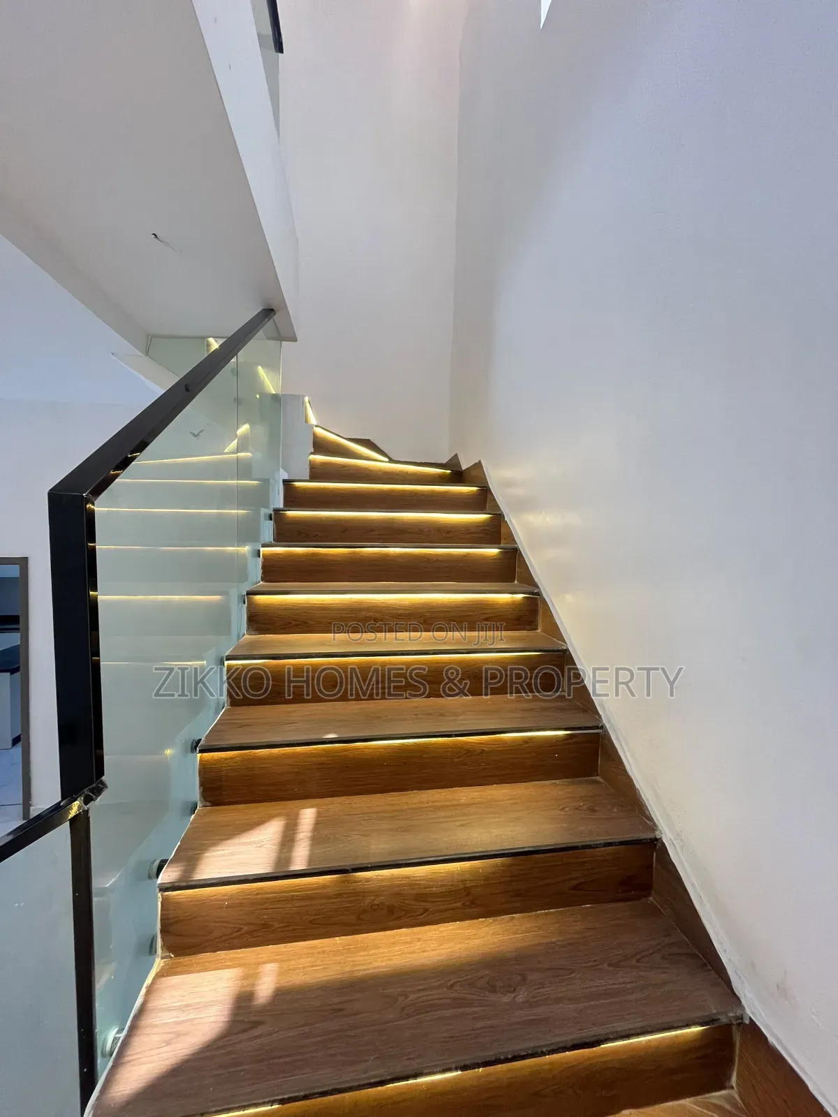 4bdrm Duplex in Ajah for sale in Ado / Ajah