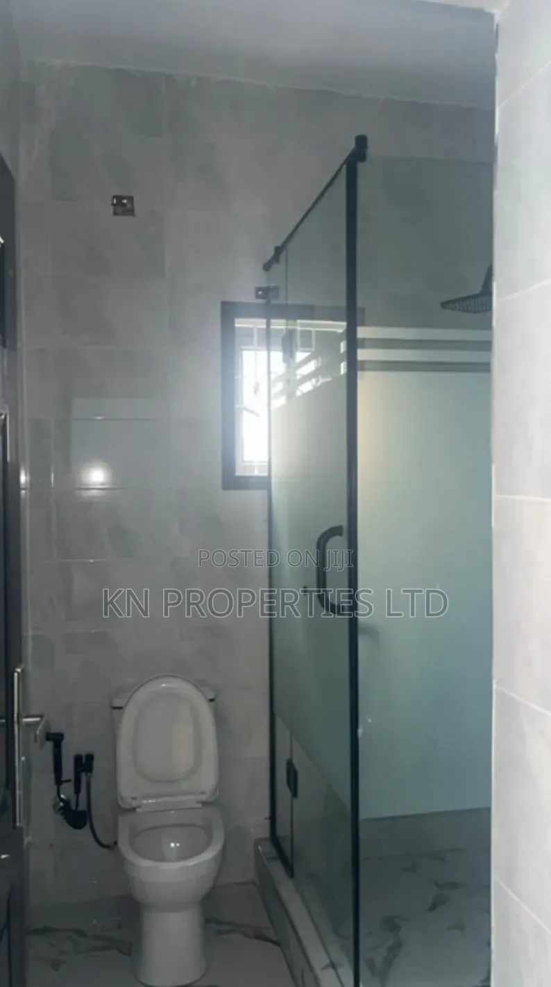 3bdrm Apartment in Lugbe Airport Road, FHA for rent in FHA