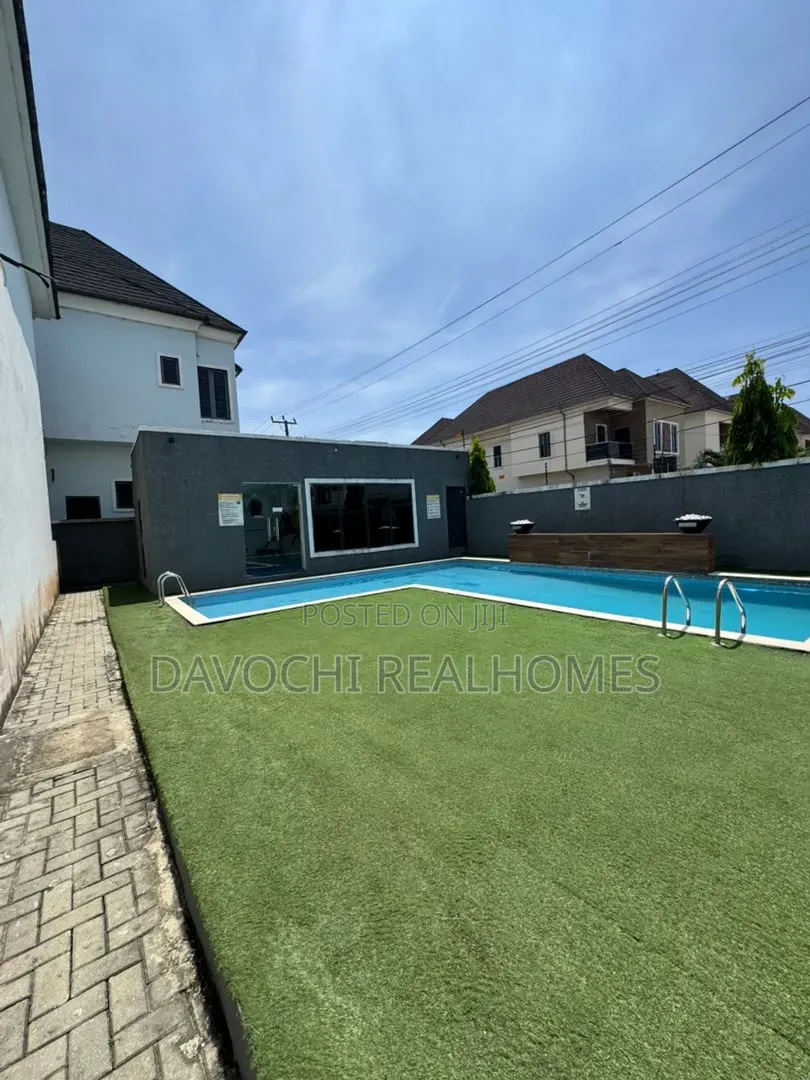 4bdrm Duplex in Chevron for rent in Chevron