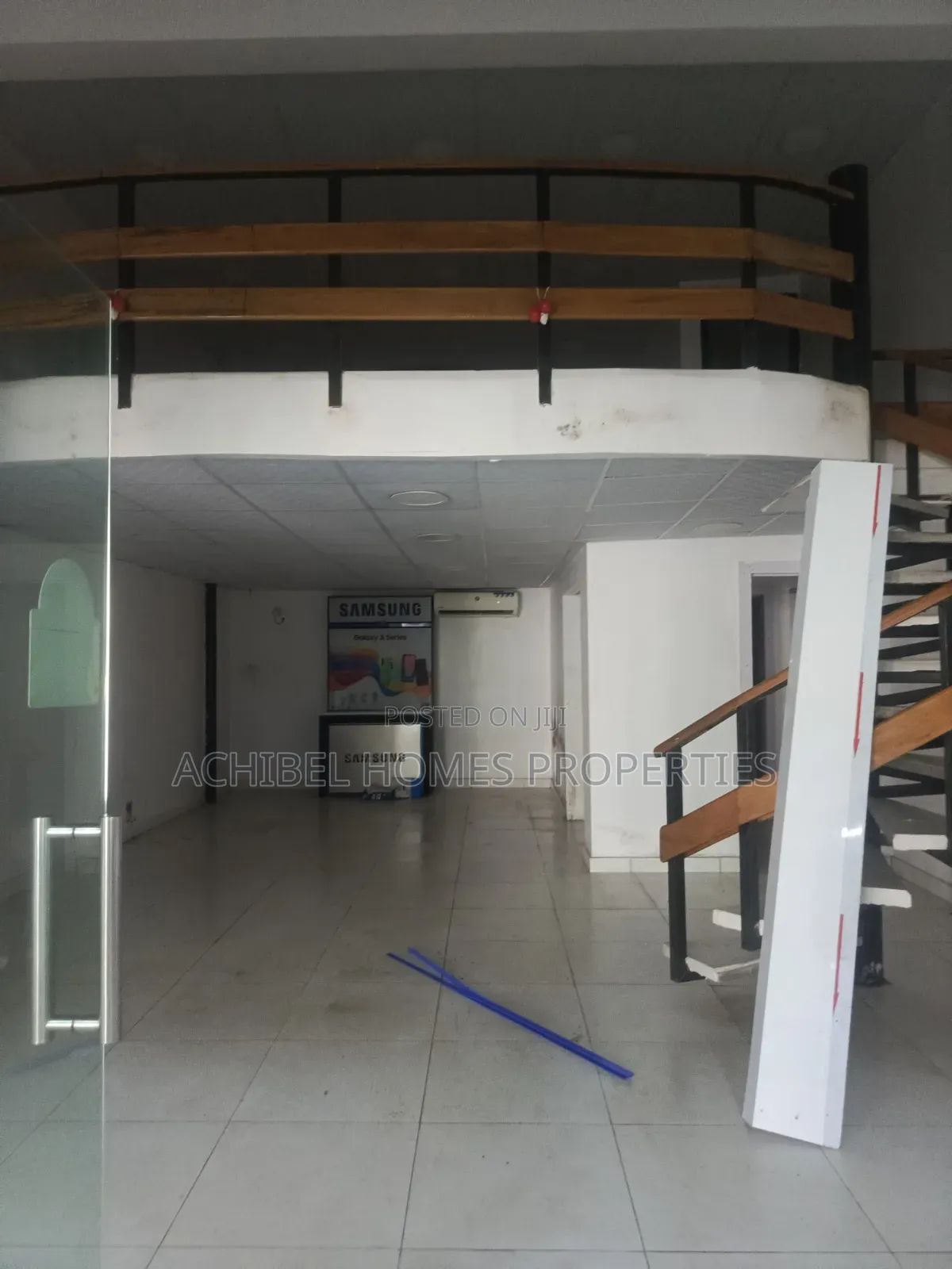 A 100 Square Meter Shop Space in Onikan
