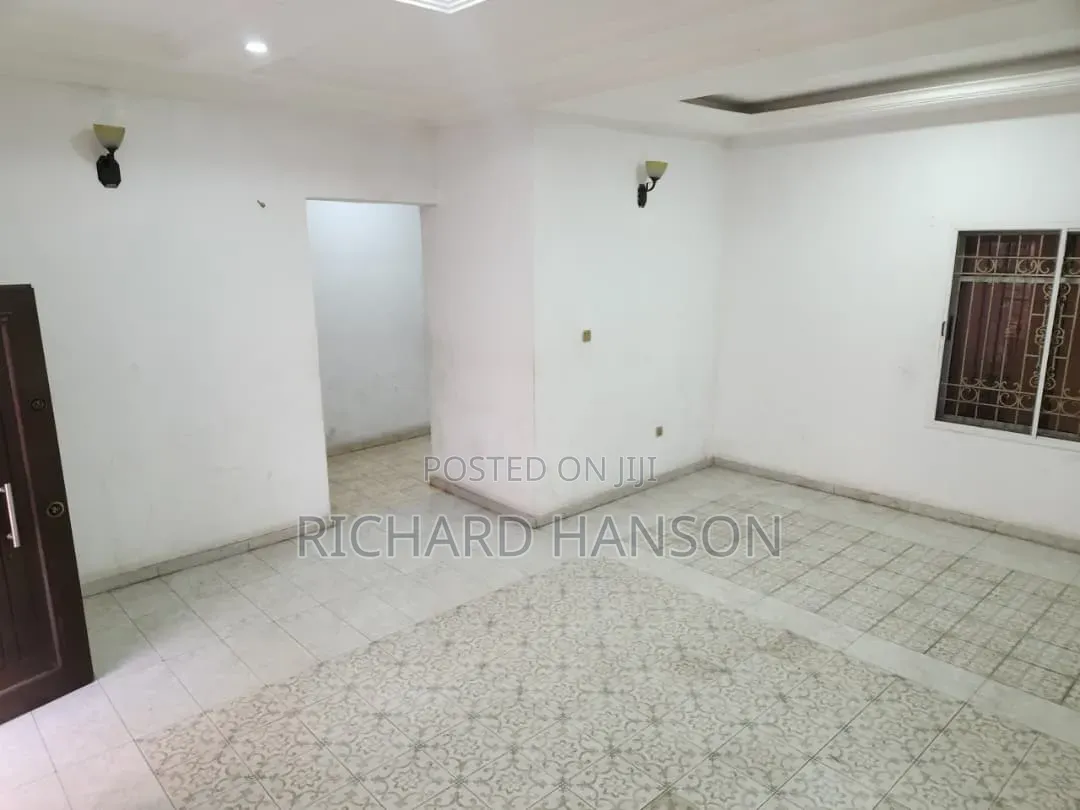 3bdrm Apartment in Secured/Serviced, Chevron for rent in Chevron