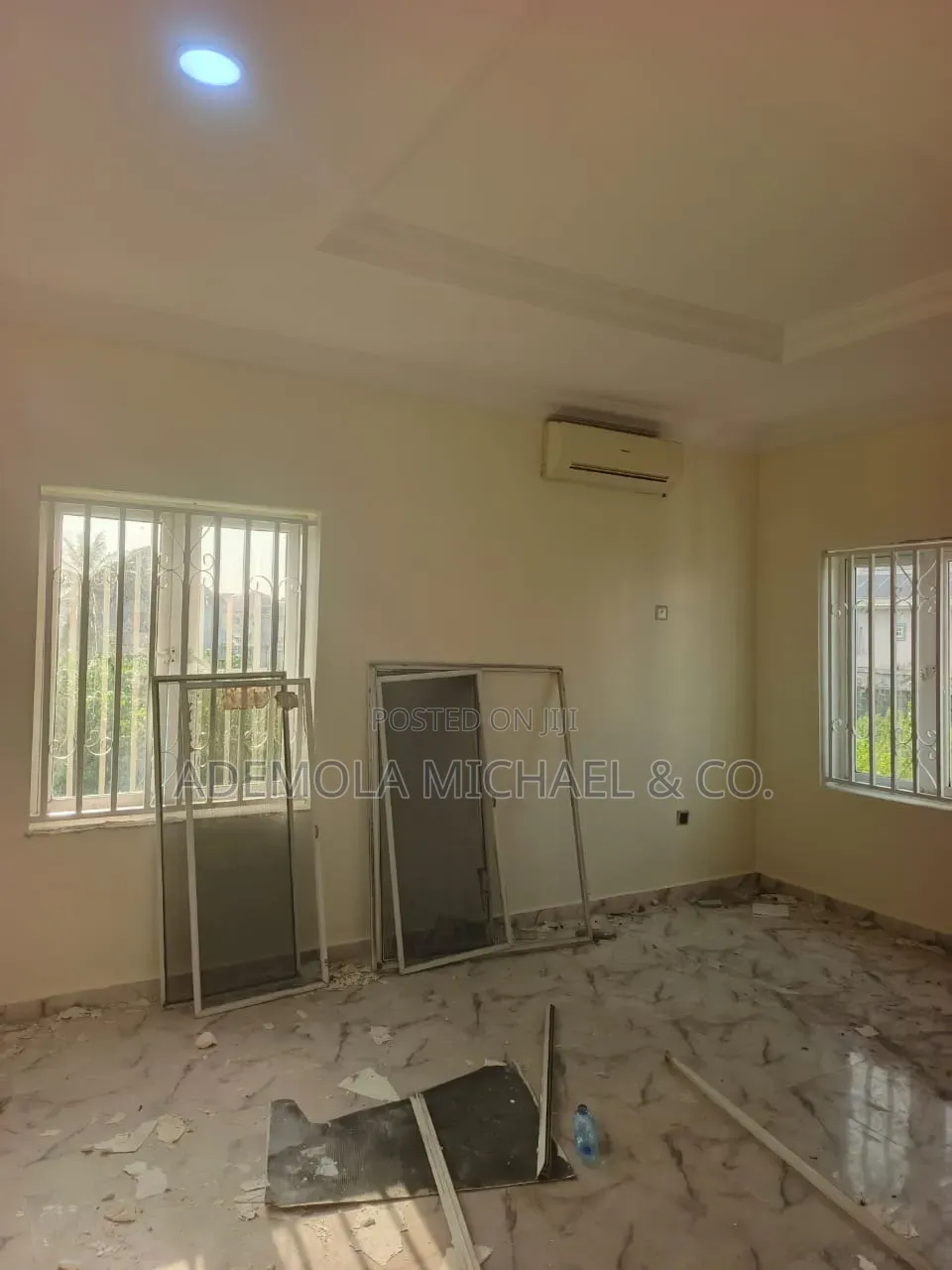 4bdrm Duplex in Lekki Scheme Ii for sale in Lekki Phase 2
