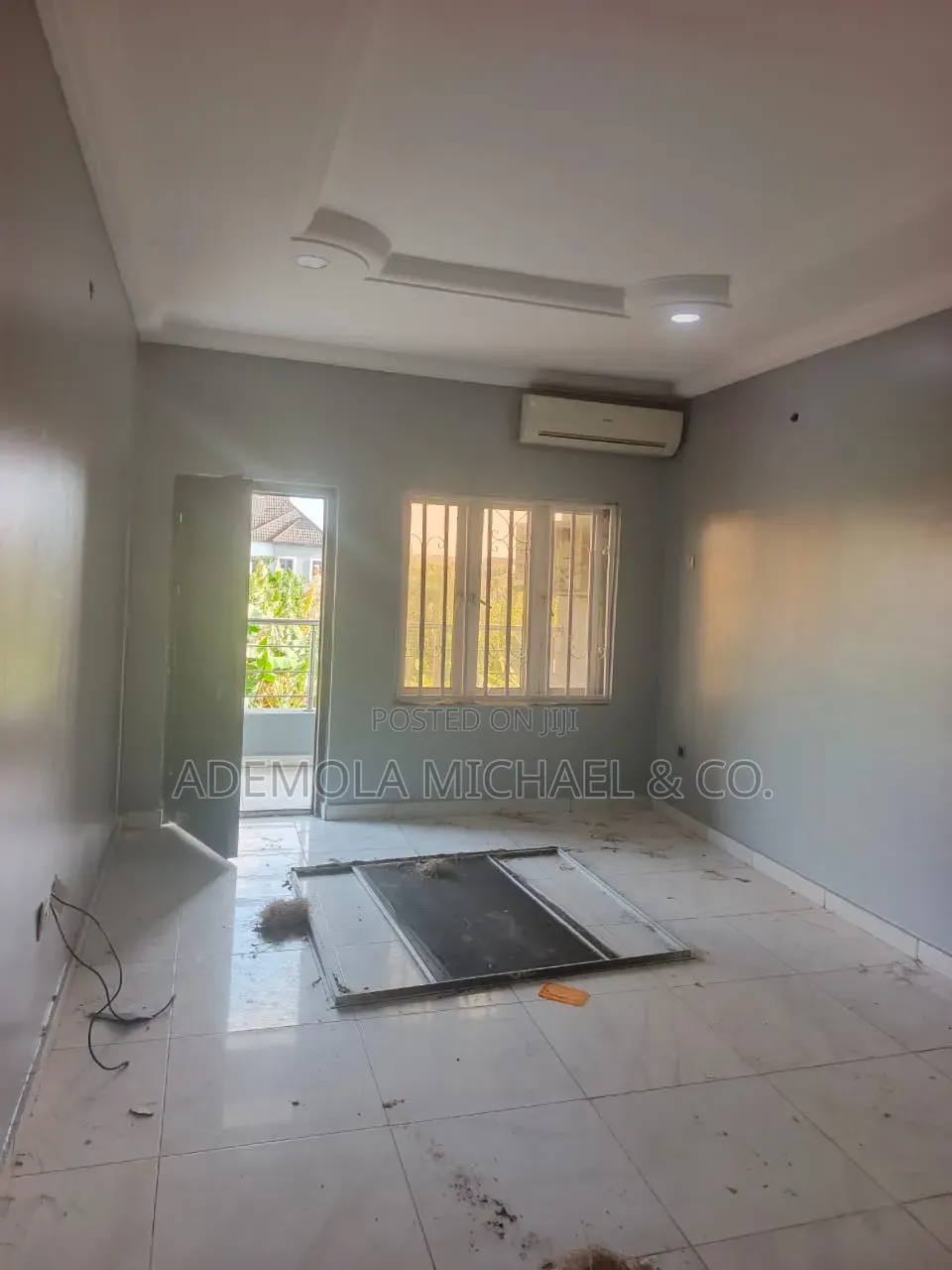 4bdrm Duplex in Lekki Scheme Ii for sale in Lekki Phase 2