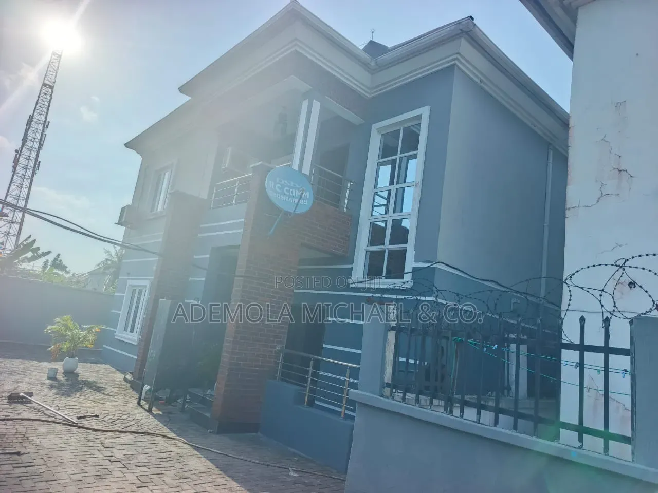 4bdrm Duplex in Lekki Scheme Ii for sale in Lekki Phase 2