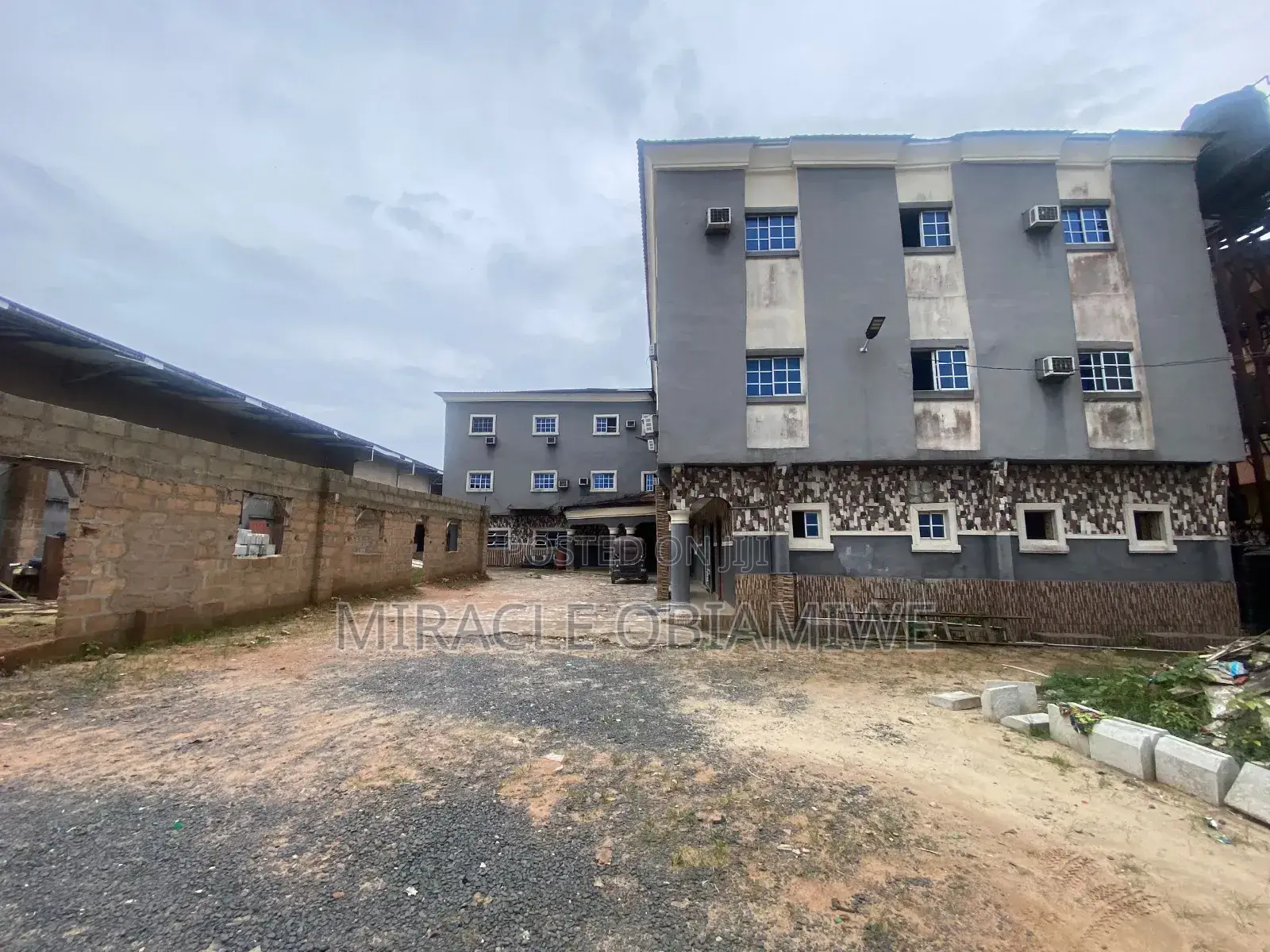 Hotel for Sale on in Umuahia, Abia State! in Umuahia