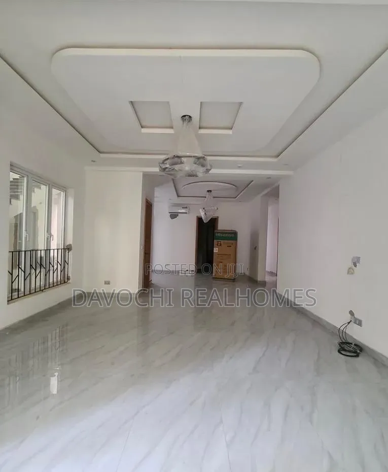 2bdrm Apartment in Lekki Expressway for sale in Lekki Expressway