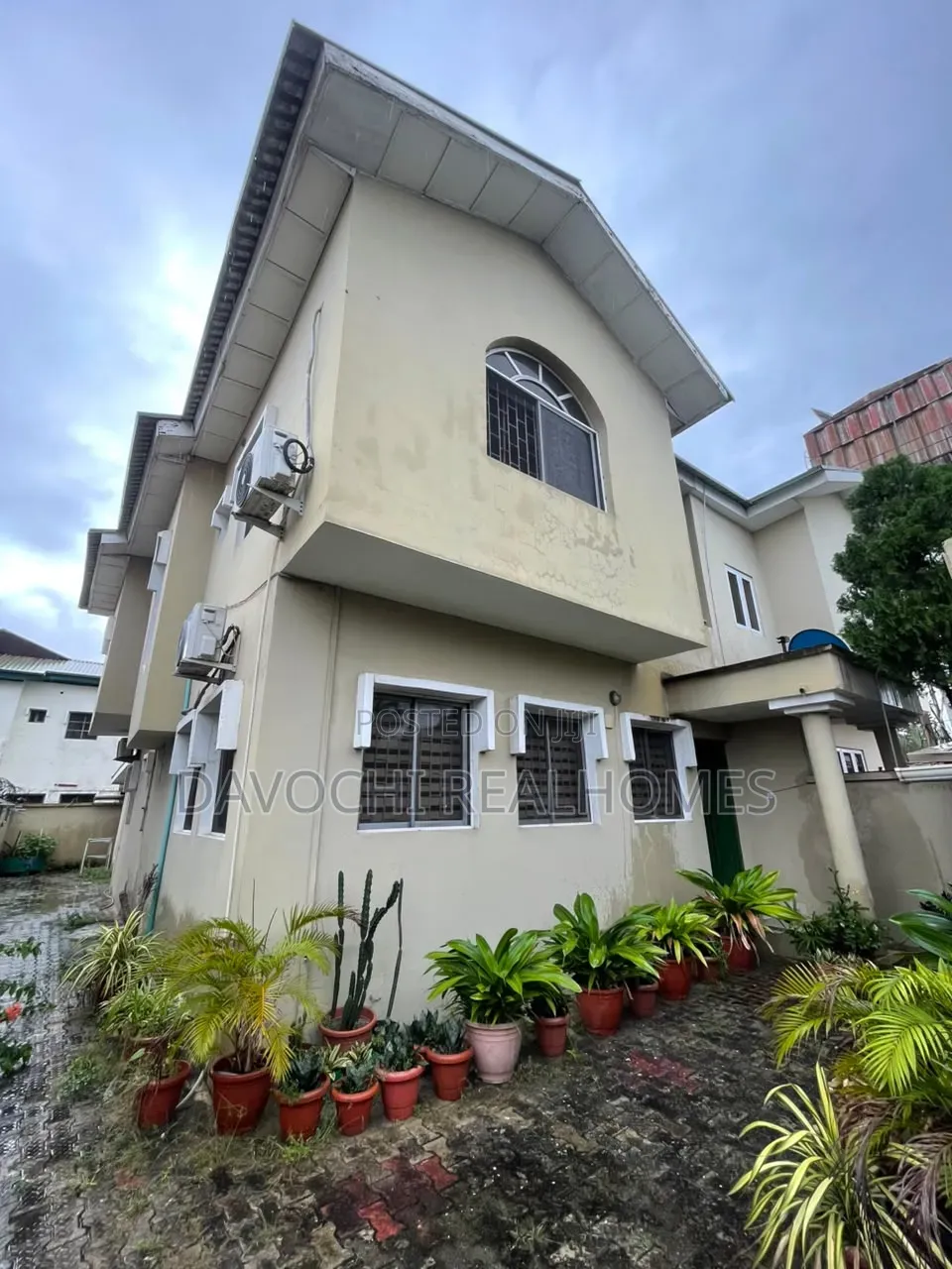 4bdrm Duplex in Lekki Phase 1 for sale in Lekki Phase 1