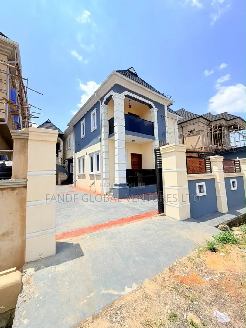 4bdrm Duplex in Oko-Oba for sale in Oko-Oba