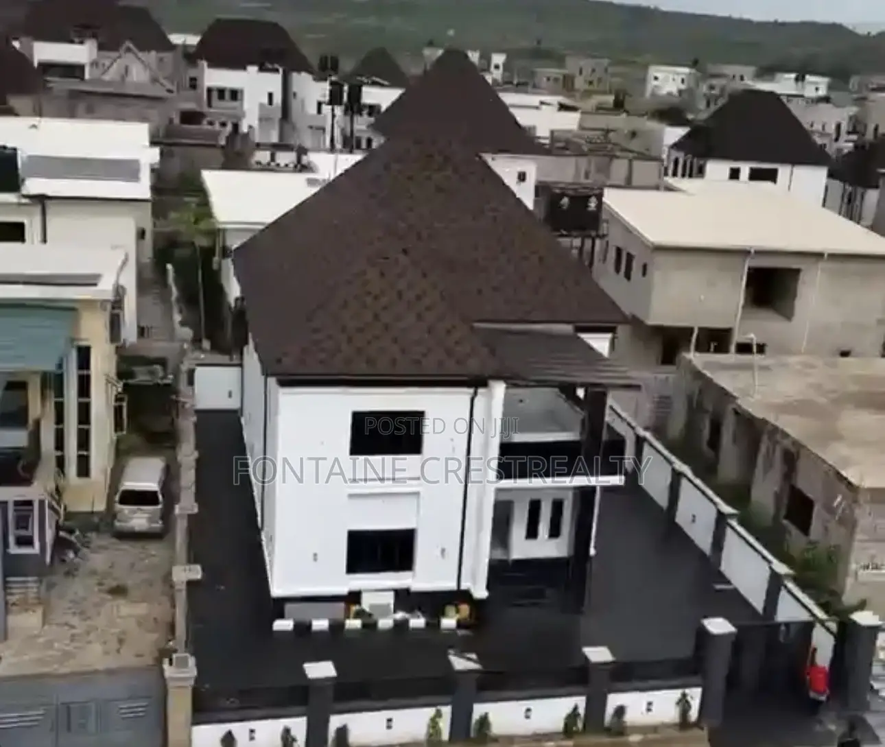 4bdrm Duplex in Abuja (FCT) for sale in Abuja (FCT)
