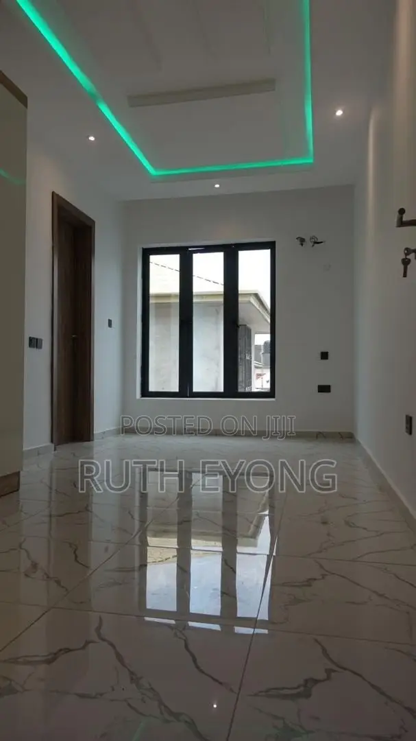 4bdrm Duplex in Ogombo for rent in Ogombo