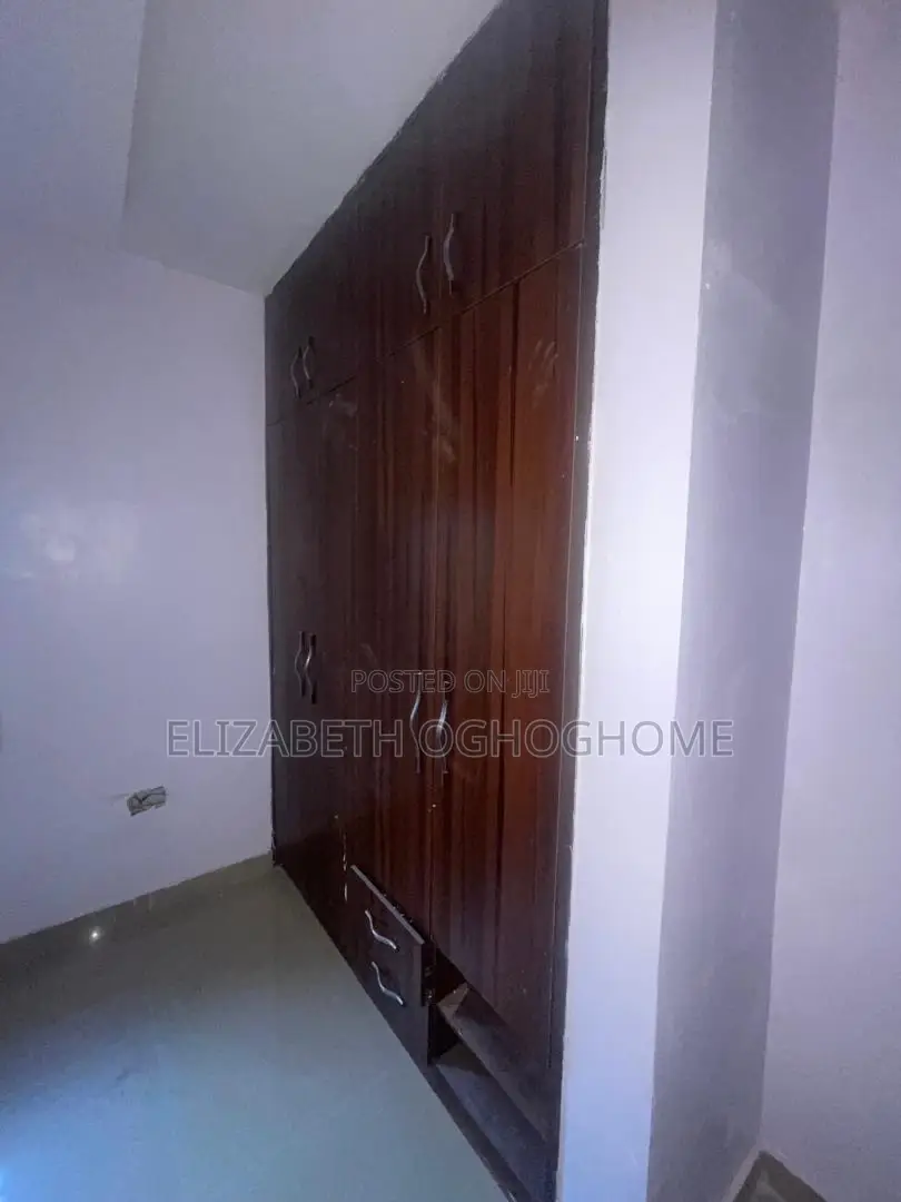 2bdrm Apartment in Lekki Phase 1 for rent in Lekki Phase 1