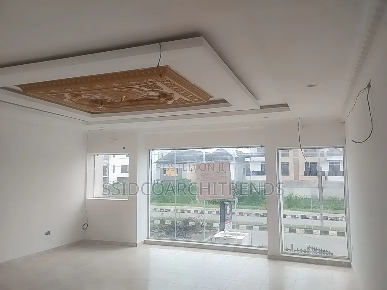 A Neatly Used 65sqms Shop Space for Rent 25m Lekki Phase 1 in Lekki Phase 1