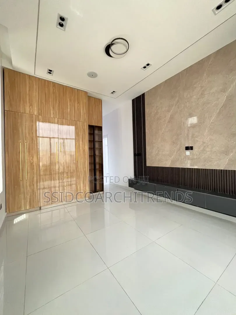 3bdrm Block of Flats in Call To Access, Lekki Phase 1 for sale in Lekki Phase 1