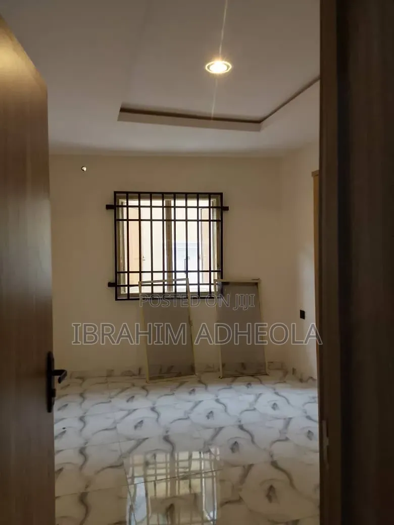 2bdrm Apartment in Sasha Akowonjo for rent in Akowonjo