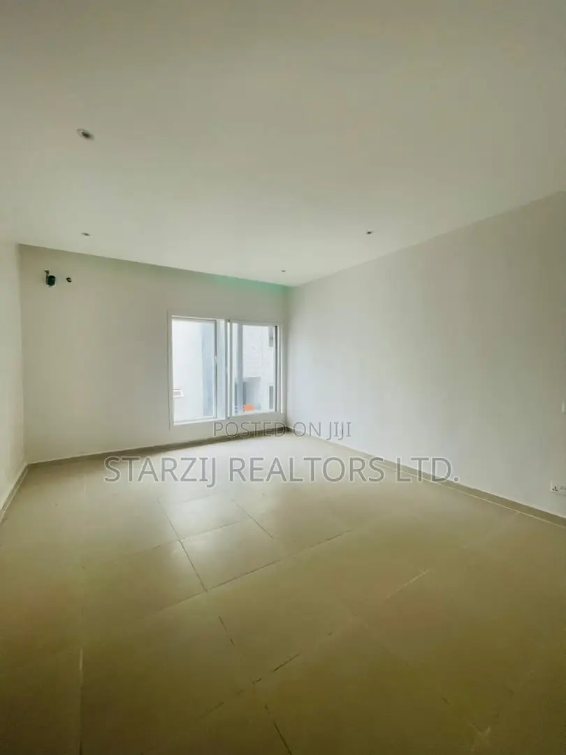 4bdrm Duplex in Life Camp for sale in Life Camp