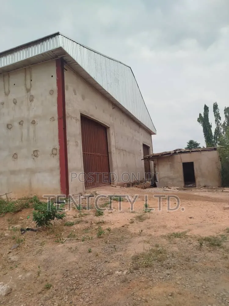 Massive Warehouse in Enugu for Lease. in Enugu