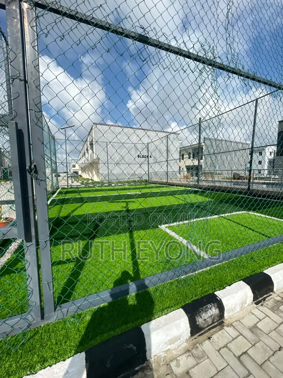 2bdrm Townhouse / Terrace in Ogombo for rent in Ogombo