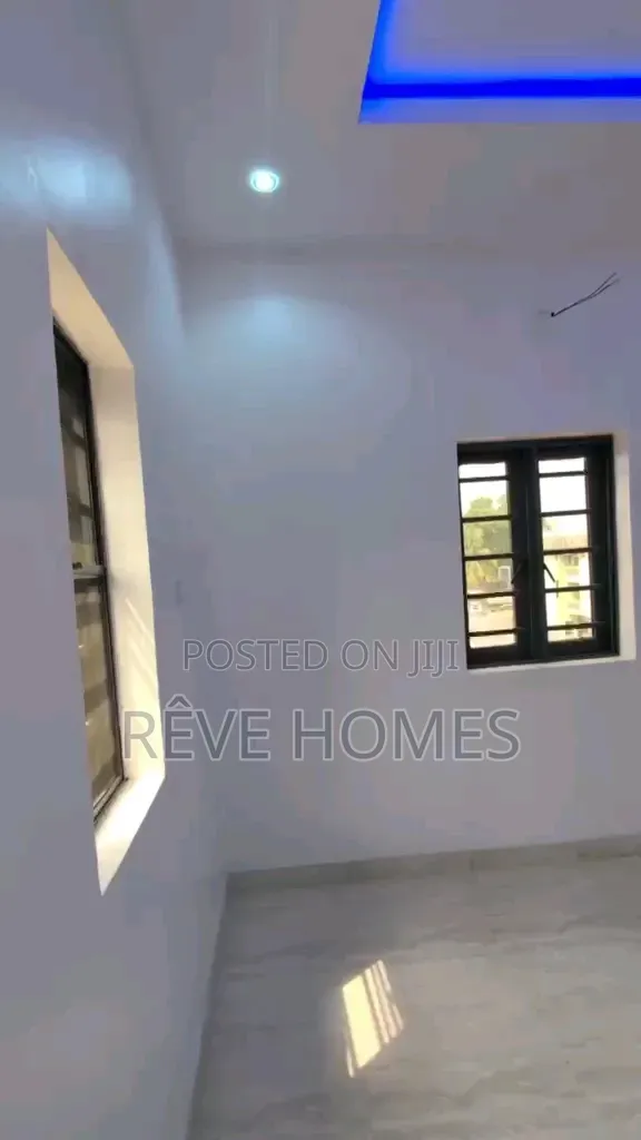 2bdrm Block of Flats in Oregun for rent in Oregun