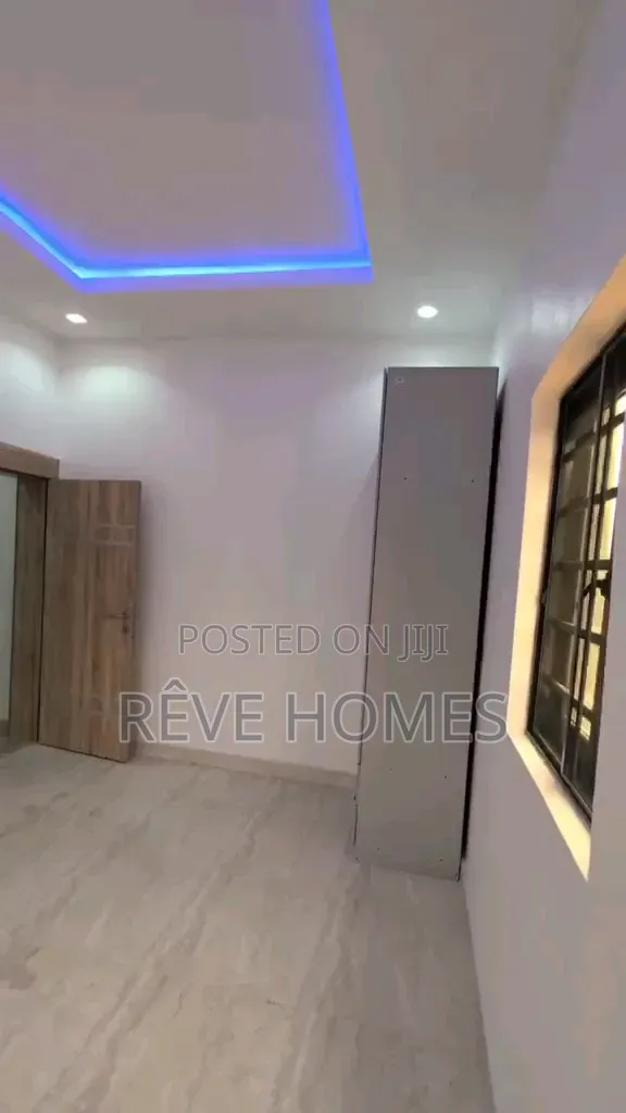 2bdrm Block of Flats in Oregun for rent in Oregun