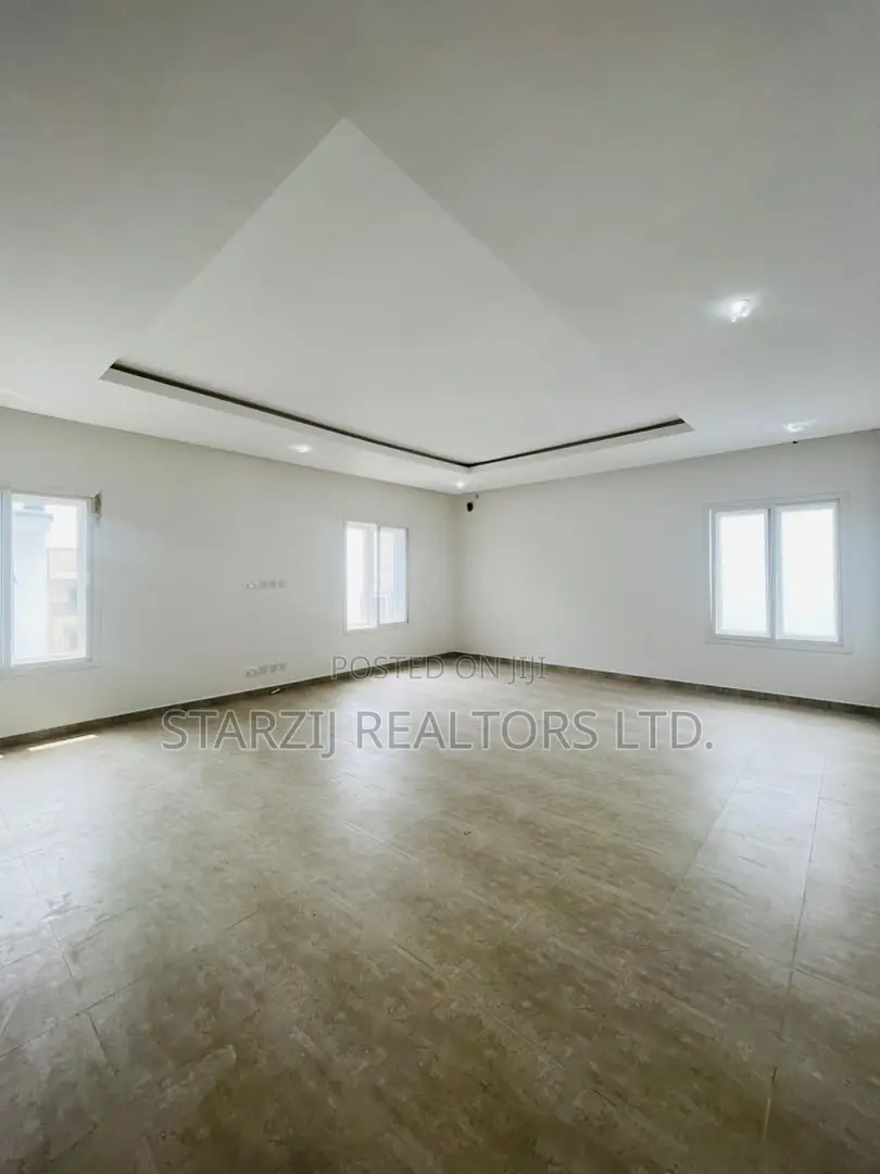 5bdrm Duplex in Life Camp for sale in Life Camp