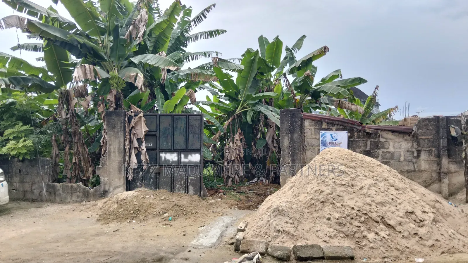 For Sale : Fenced 3 Plots Eastwest Road ( Rumuokoro - Nkpolu) Ph in Rumuokoro