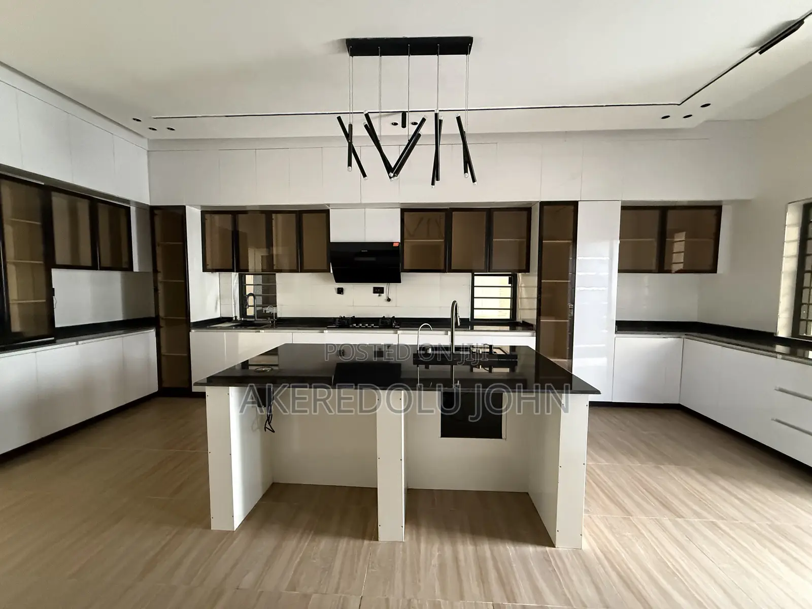 5bdrm Duplex in Dakwo District for sale in Dakwo District