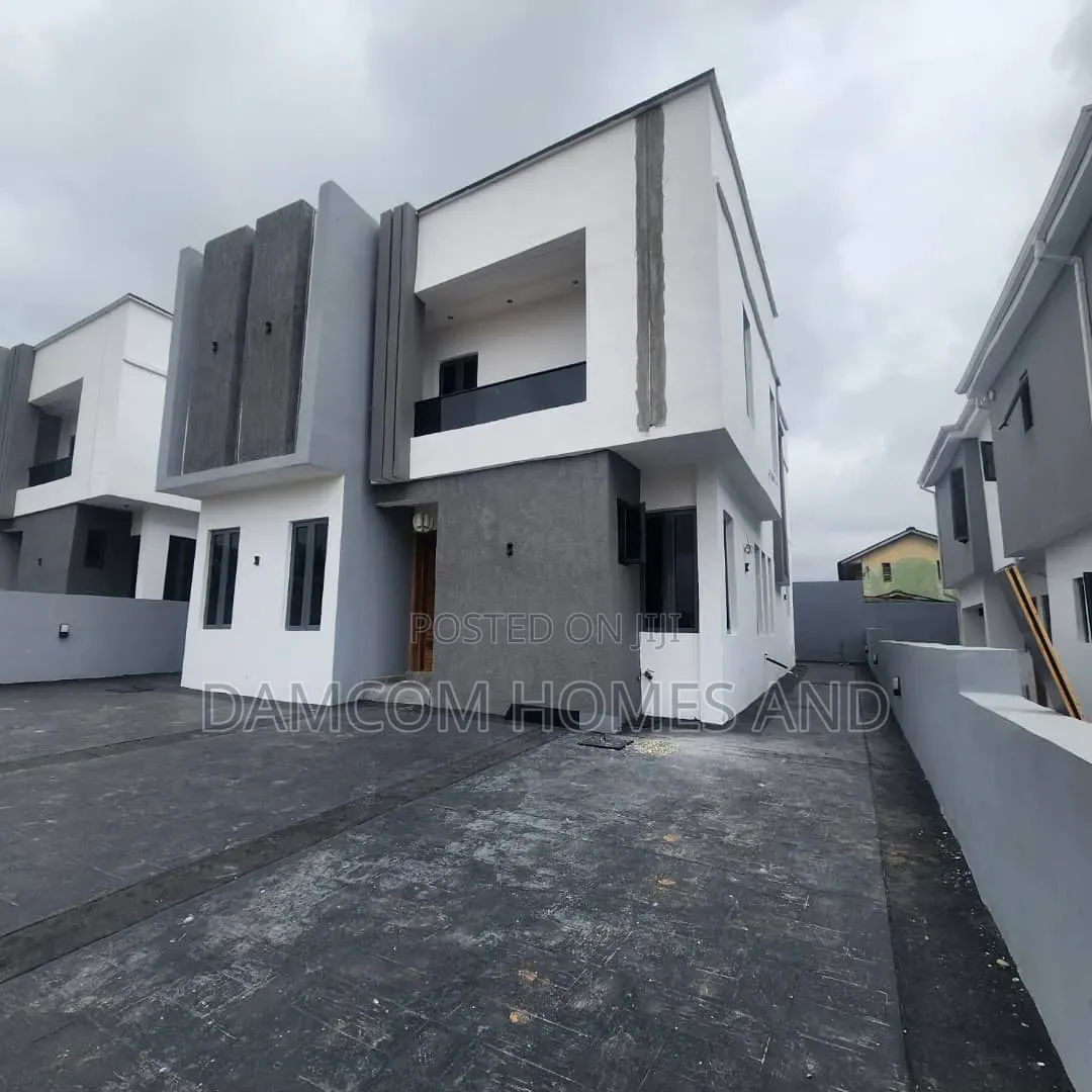 4bdrm Duplex in Jericho Lbadan, Ido for sale in Ido