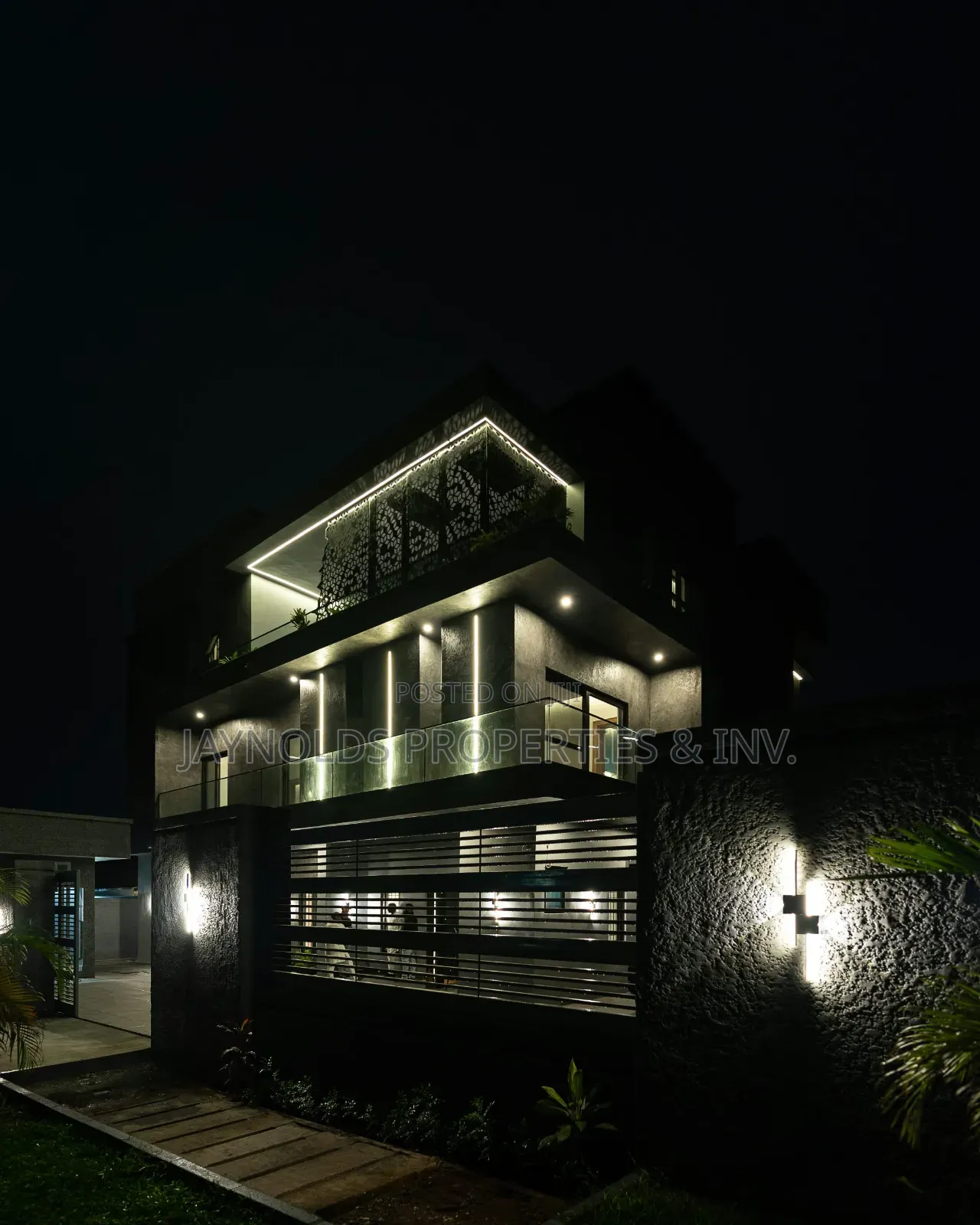 7bdrm Duplex in Zone 2 / Wuse for sale in Zone 2 / Wuse