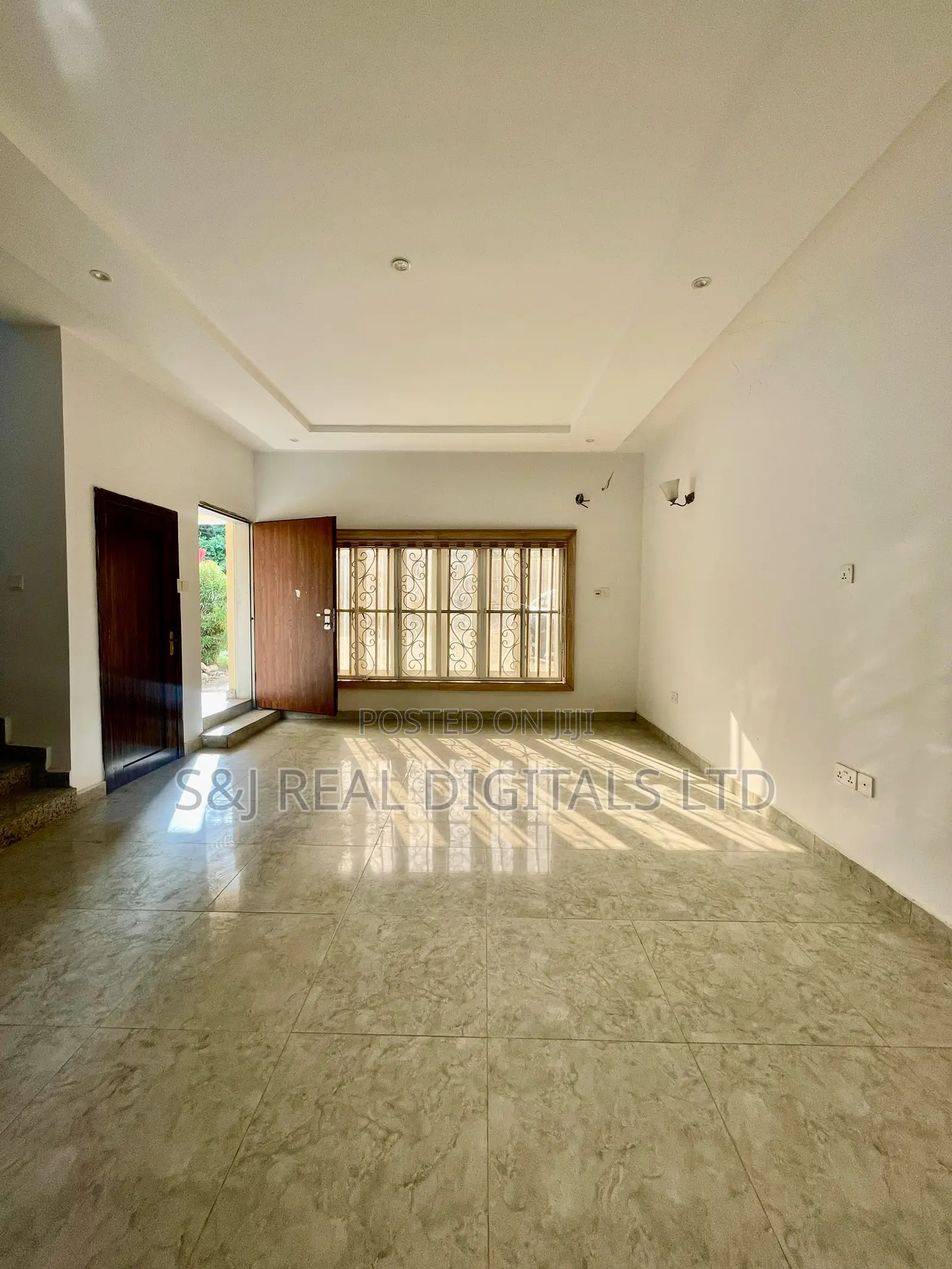 5bdrm Duplex in Guzape District for rent in Guzape District