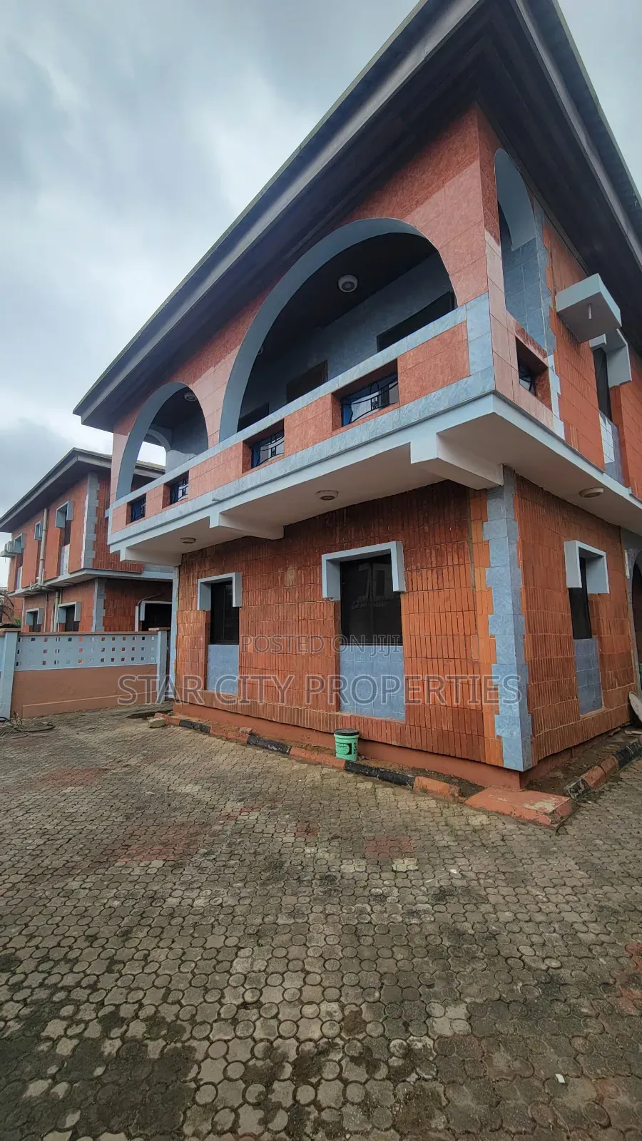 4bdrm Duplex in Omole Phase 2 for rent in Omole Phase 2