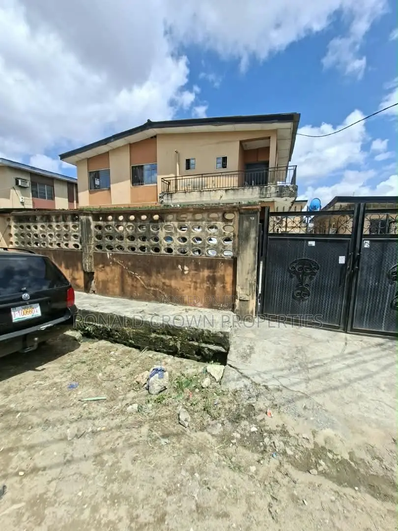 3bdrm Block of Flats in Ago Palace for sale in Ago Palace